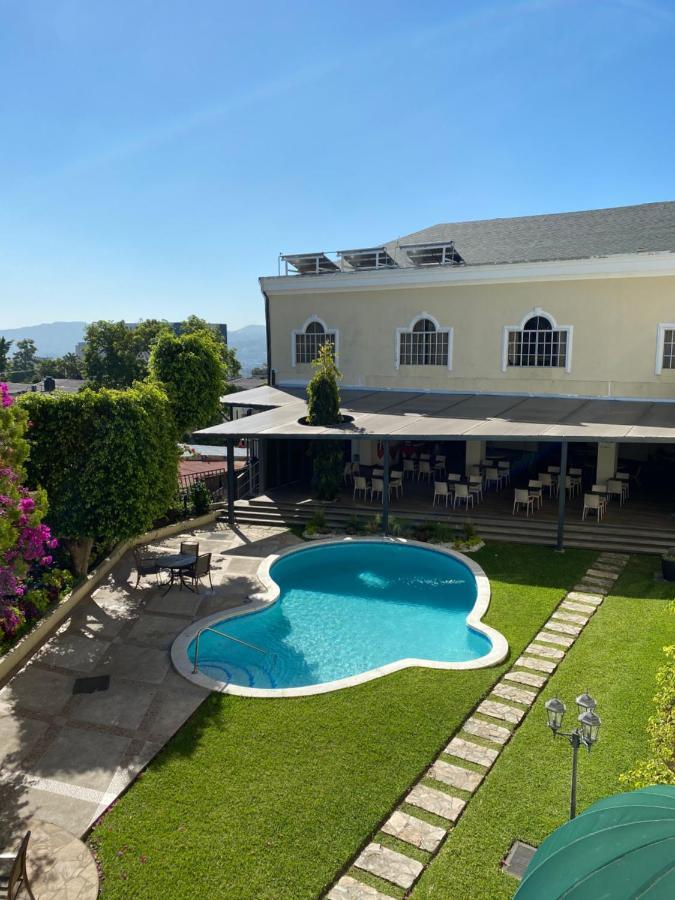 Mirador Plaza Hotel