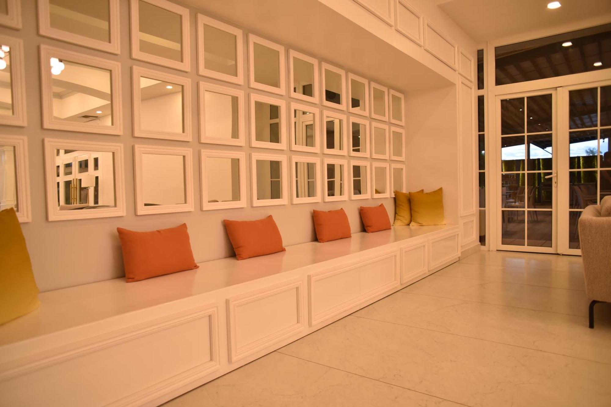 Hotel Mirador Plaza 4*