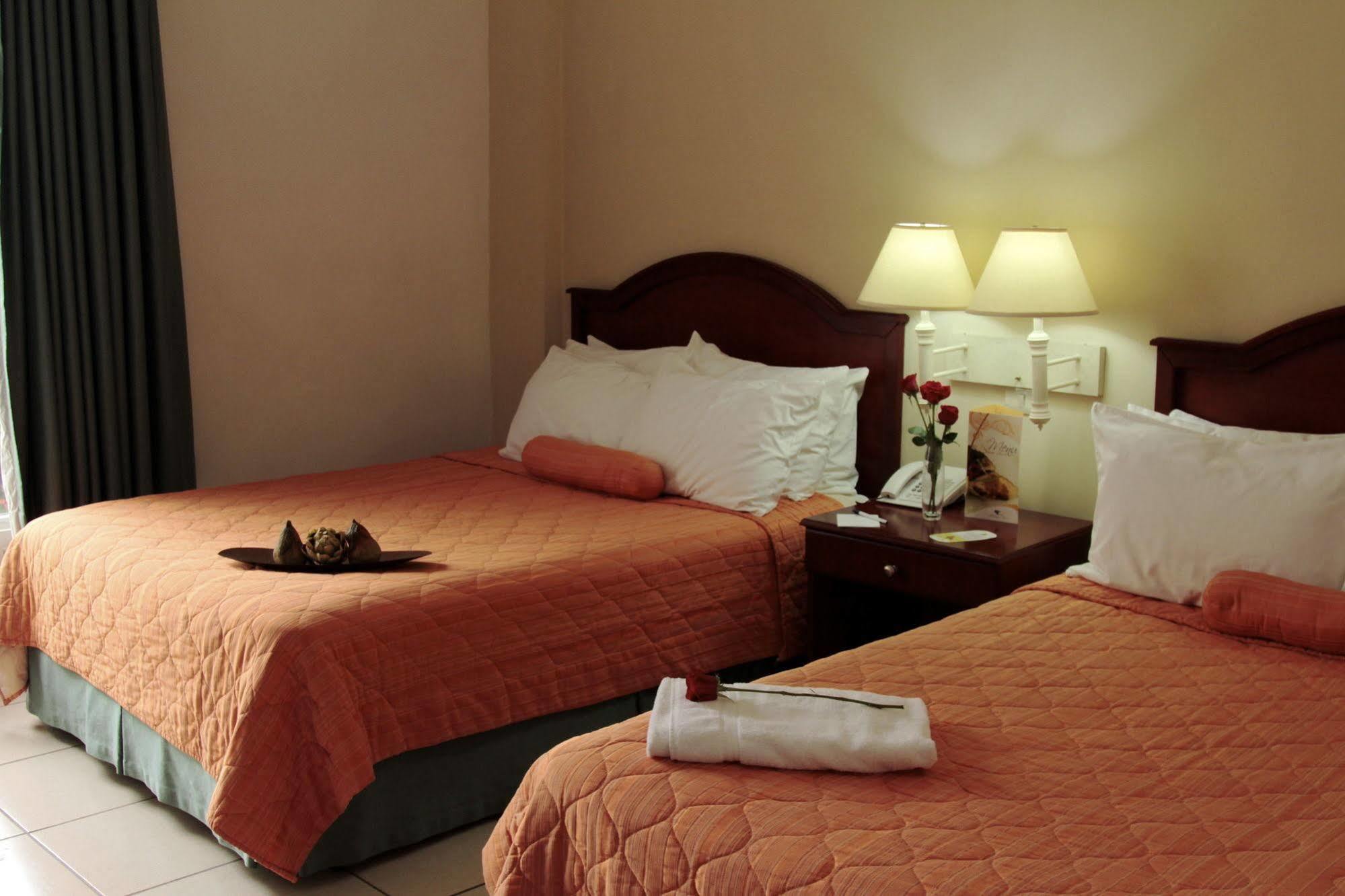 Mirador Plaza Hotel 4*