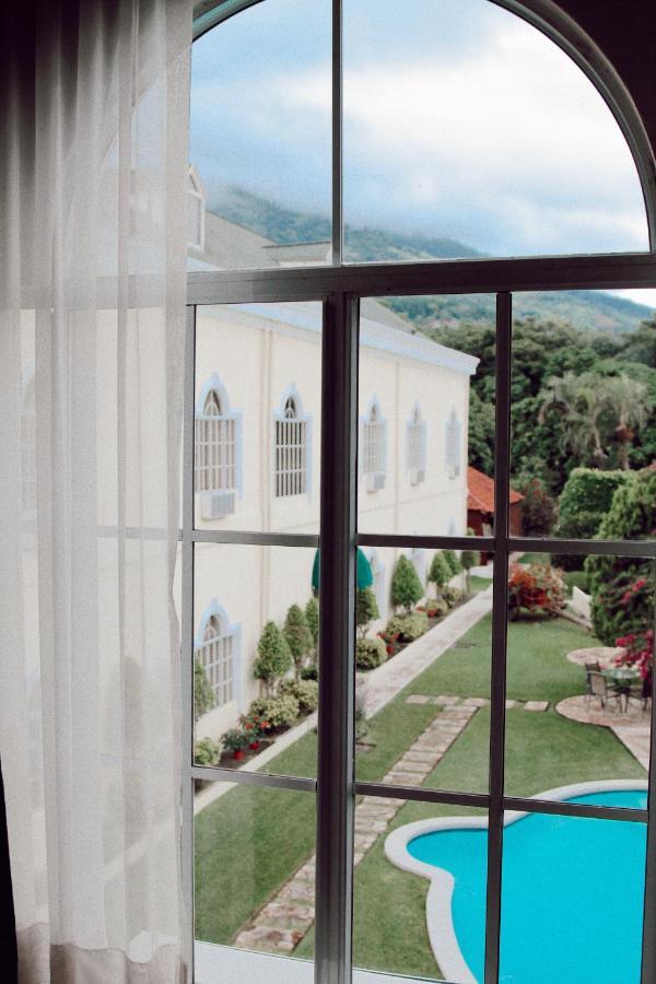 Mirador Plaza 4*